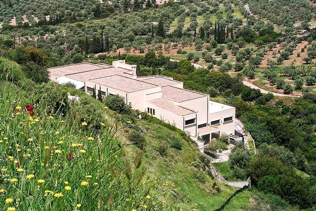 Mycenae Archaeological Museum - Located below the citadel 
